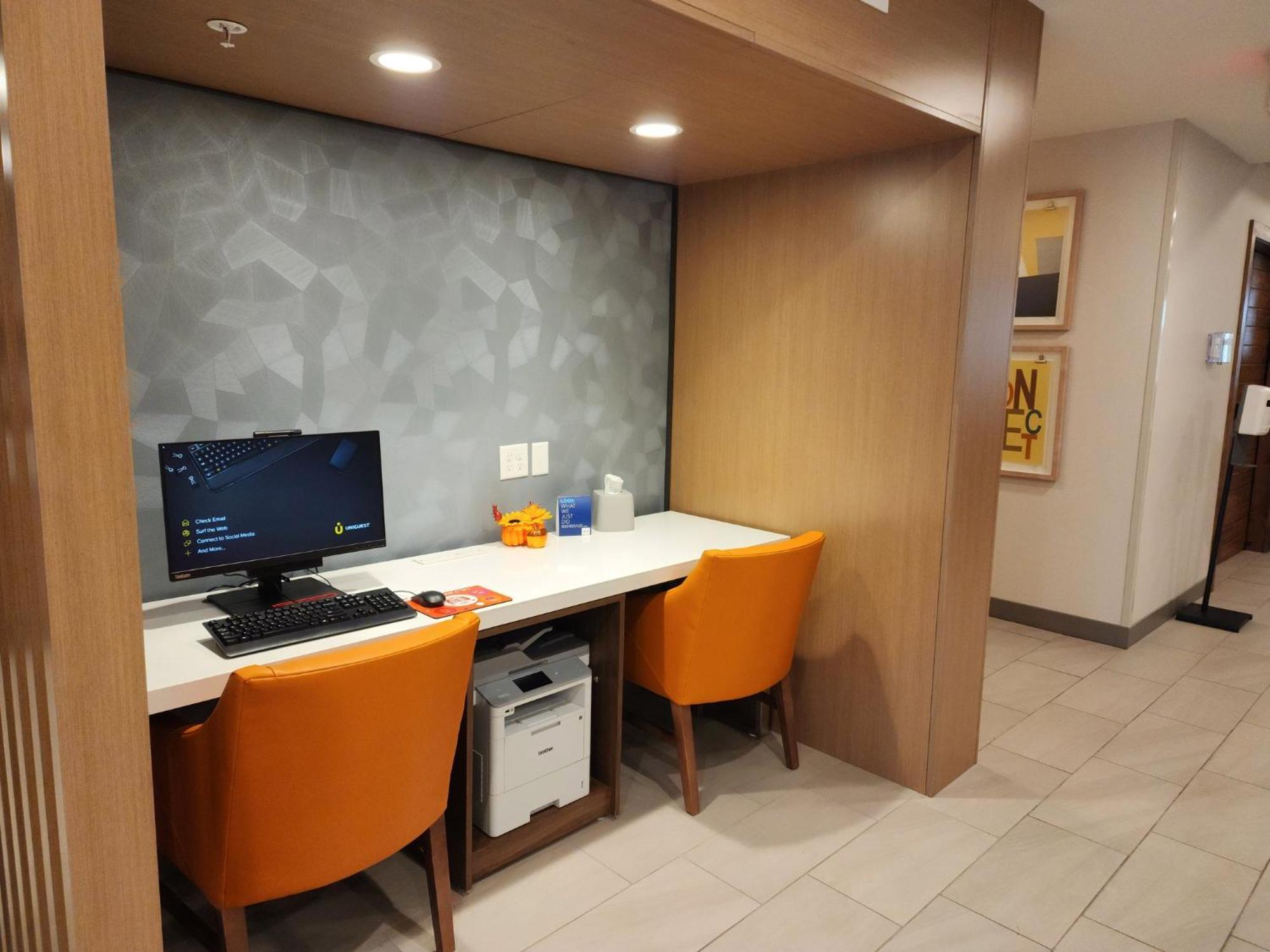 Holiday Inn Express Hotel & Suites Idaho Falls By Ihg Zewnętrze zdjęcie